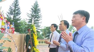 Huyện Thanh Thủy dâng hương tưởng niệm Mẹ VNAH, các Anh hùng liệt sỹ