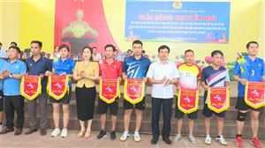 Liên đoàn lao động huyện Thanh Thủy tổ chức Giải bóng chuyền hơi năm 2023