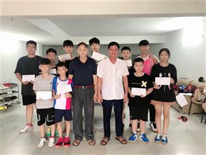 Lãnh đạo Trung tâm VHTTDL&TT huyện gặp mặt, động viên các vận động viên tham gia Giải “cây vợt trẻ” tỉnh Phú Thọ năm 2022