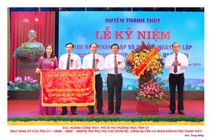 Hình ảnh Lễ kỷ niệm 186 năm thành lập và 20 năm Ngày tái lập huyện Thanh Thủy (01/9/1999 - 01/9/2019)